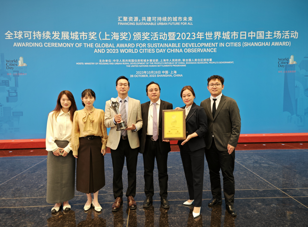 1727082452702226.png image.png